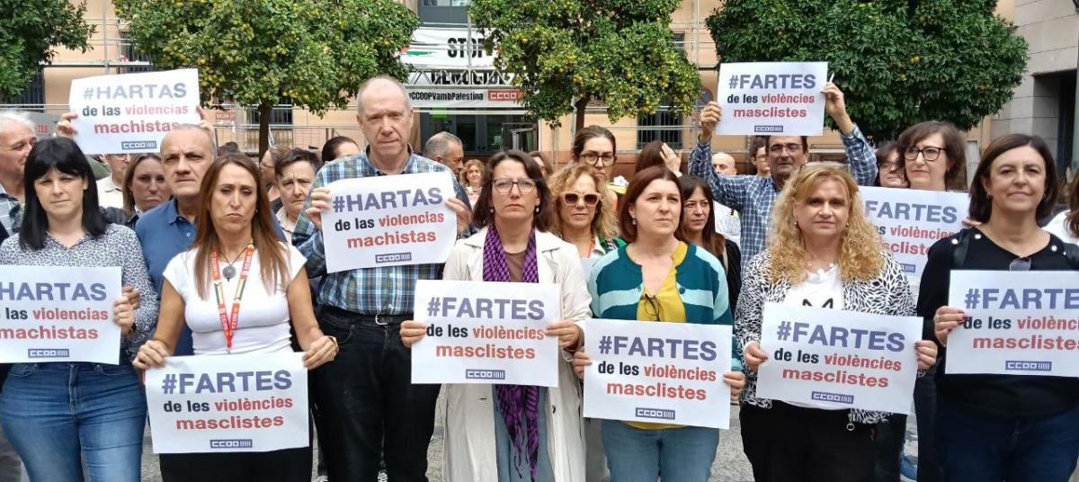 Concentració davant la seu de València