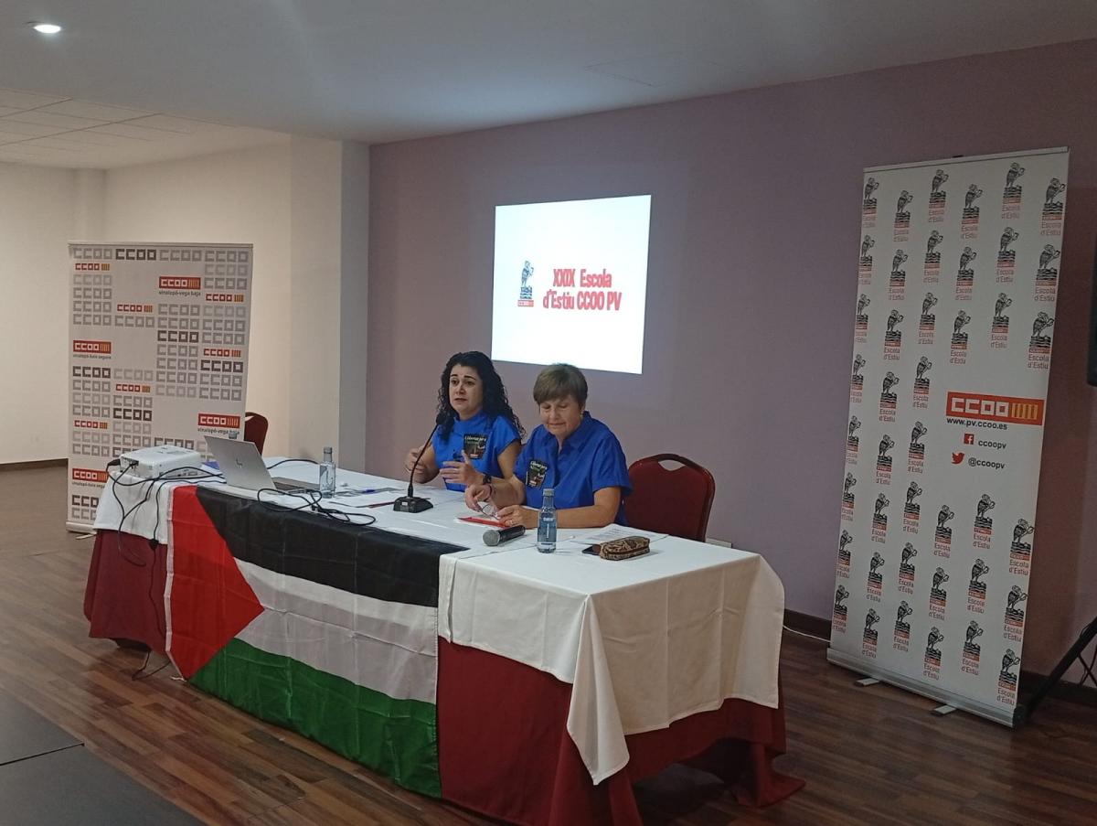 Ana García y Manuela Pascual.