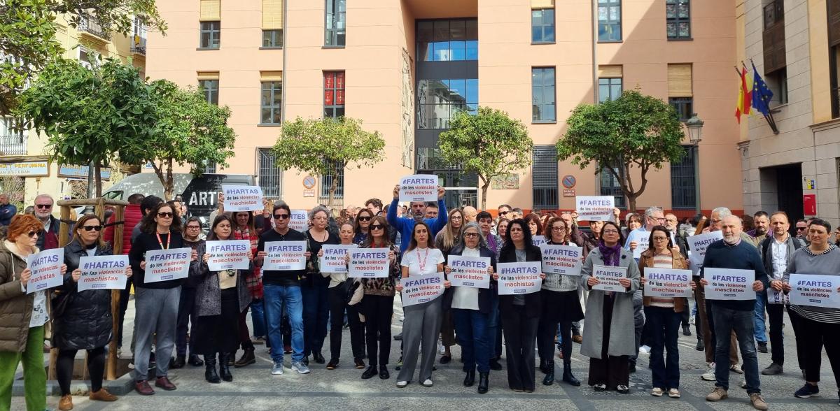 Concentració davant de la seu de València