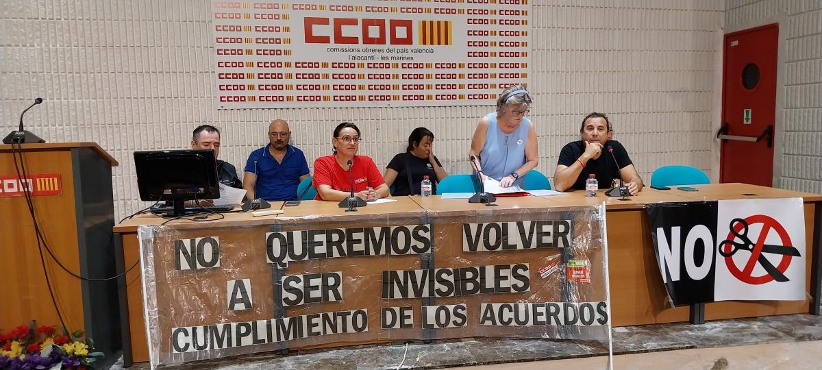 CCOO reclama a la Generalitat una solución urgente ante el recorte de casi 300.000 euros que pone en riesgo 180 puestos de trabajo.