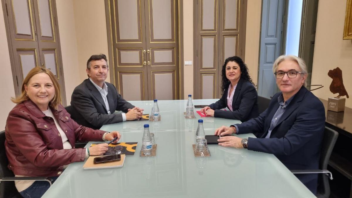 CCOO PV, UGT-PV i CEV.