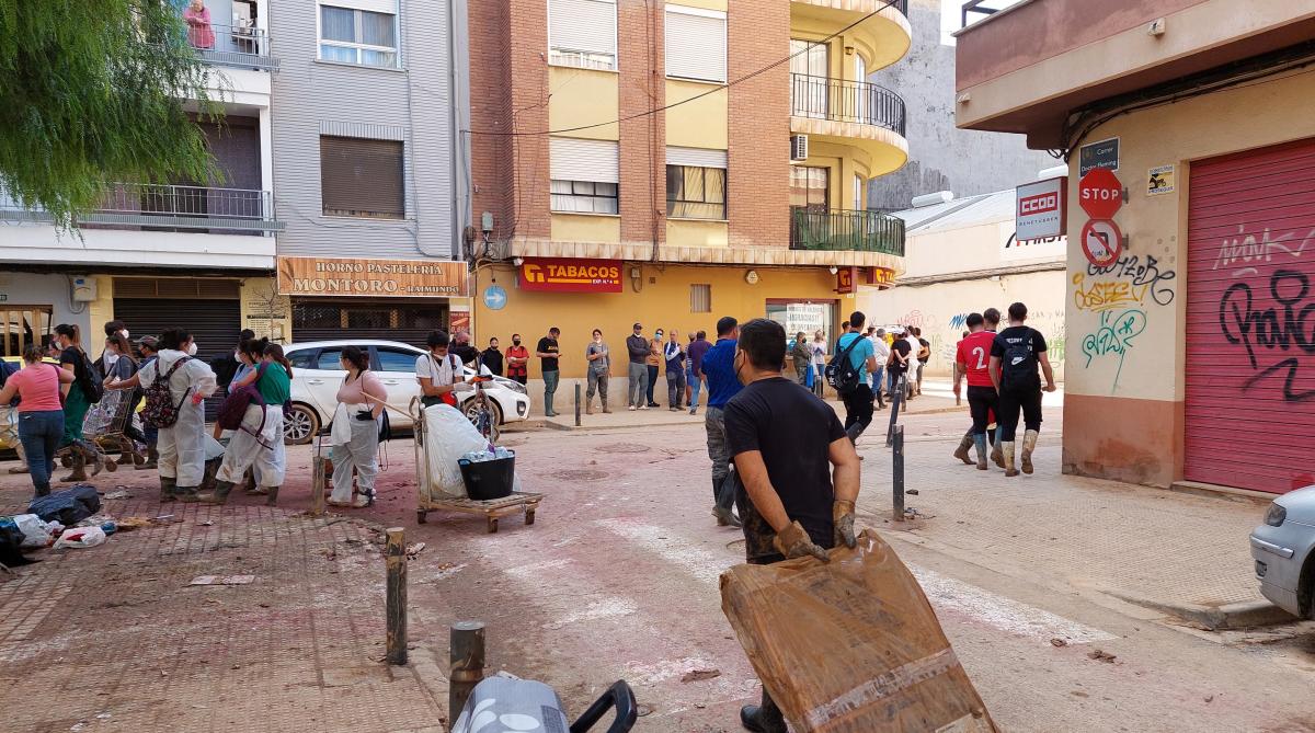 El sindicato hace un balance crítico de la gestión de la catástrofe que hace un año asoló la provincia de Valencia.