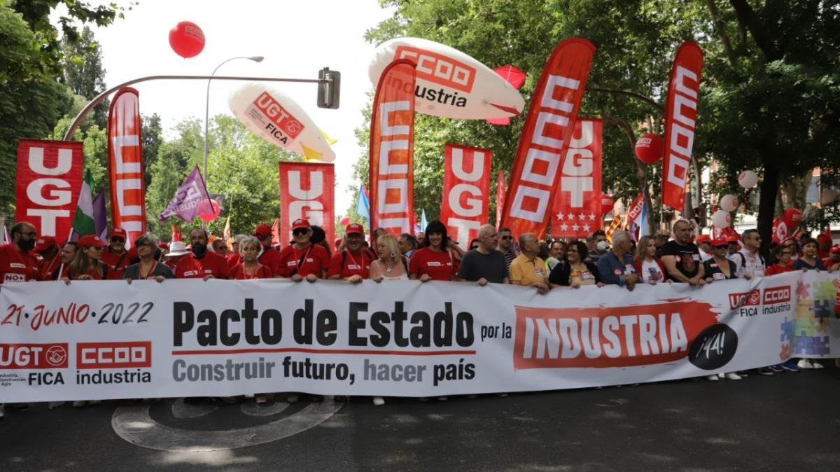 Manifestación en Madrid por un Pacto de Estado por la Industria.