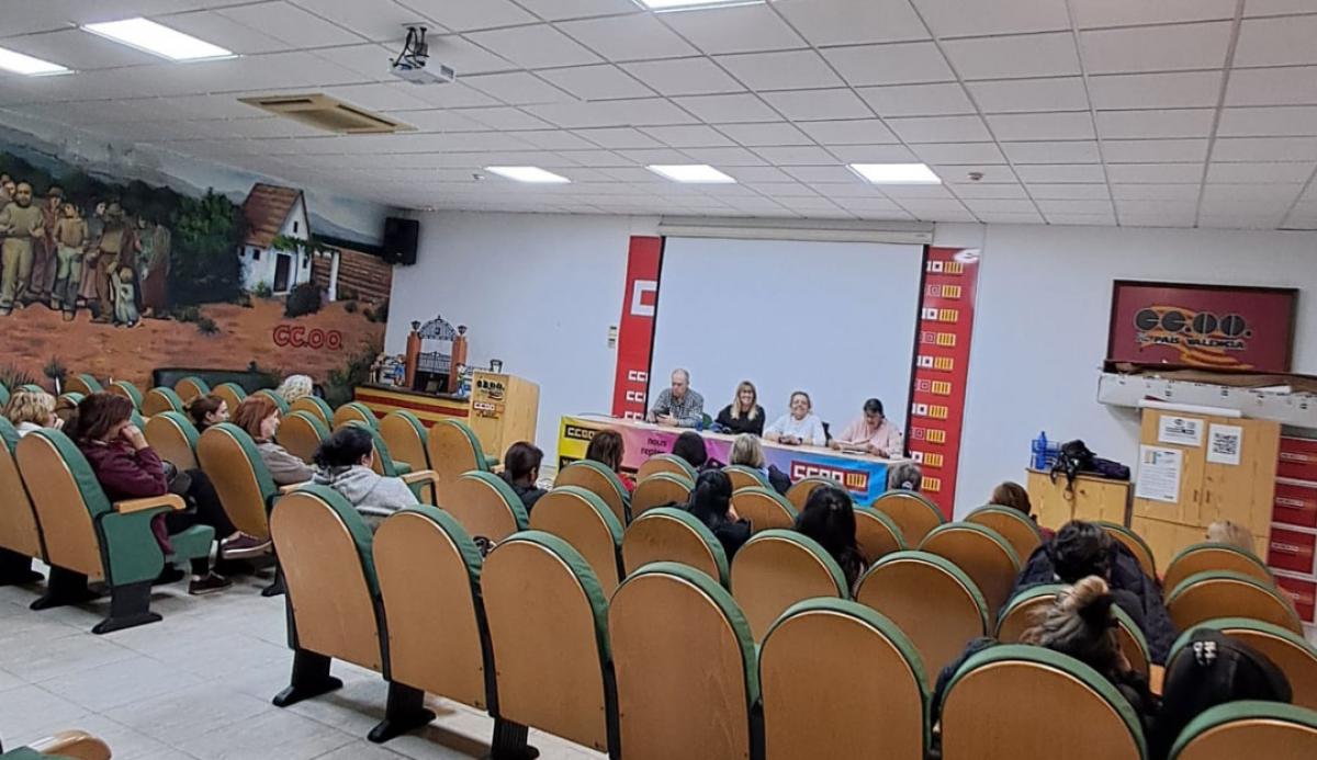 Assemblea en la seu de CCOO Camp de Morvedre-Alt Palància