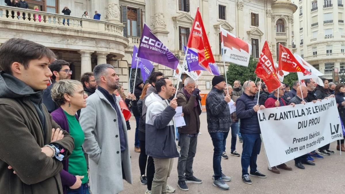 Concentraci realitzada en la plaa de l'Ajuntament de Valncia