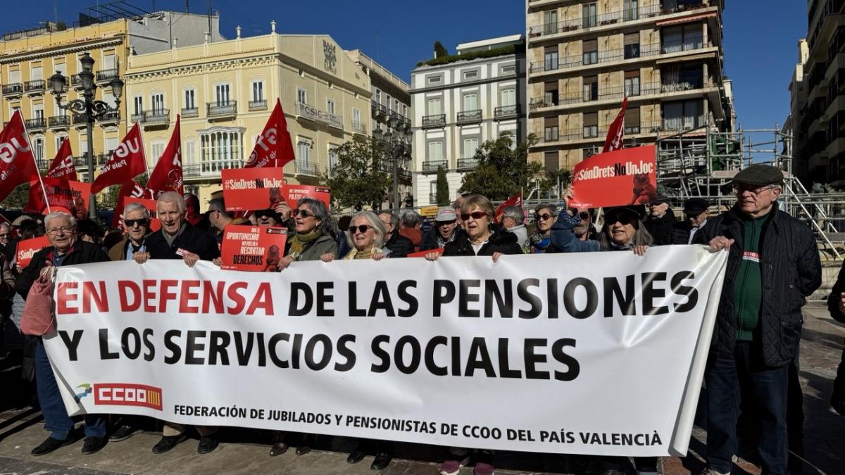 Pancarta de la Federaci de Pensionistes CCOO PV en la concentraci