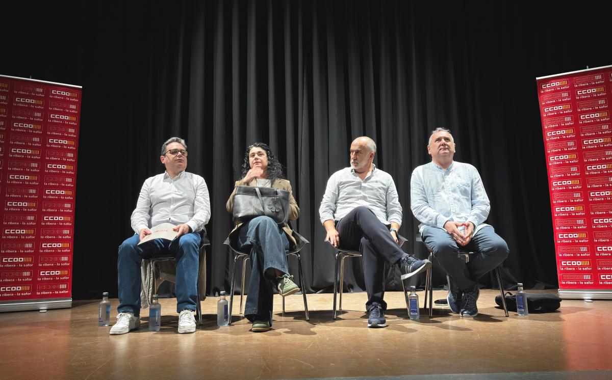 David Rosell, Ana García, Andrés Bermejo i Antonio Inarejos, en l'assemblea de CCOO la Ribera-la Safor a Alzira.